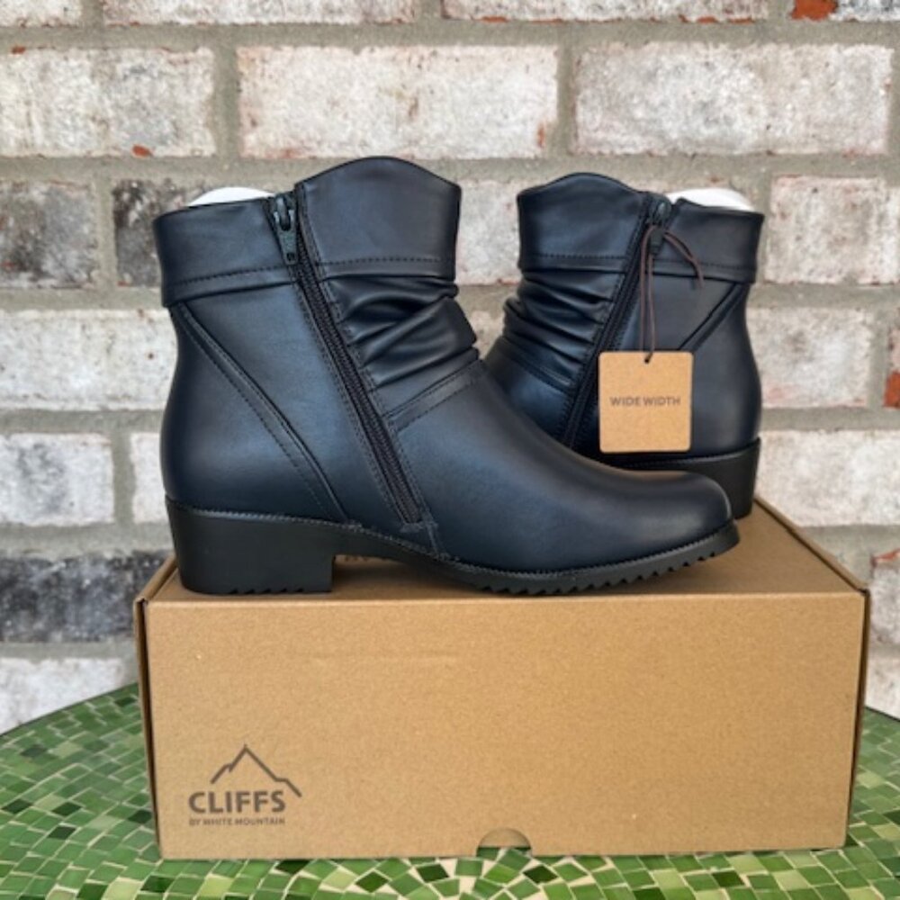 Cliffs by White Mountain Booties - Durbon Navy/SMOOTH 7 Wide